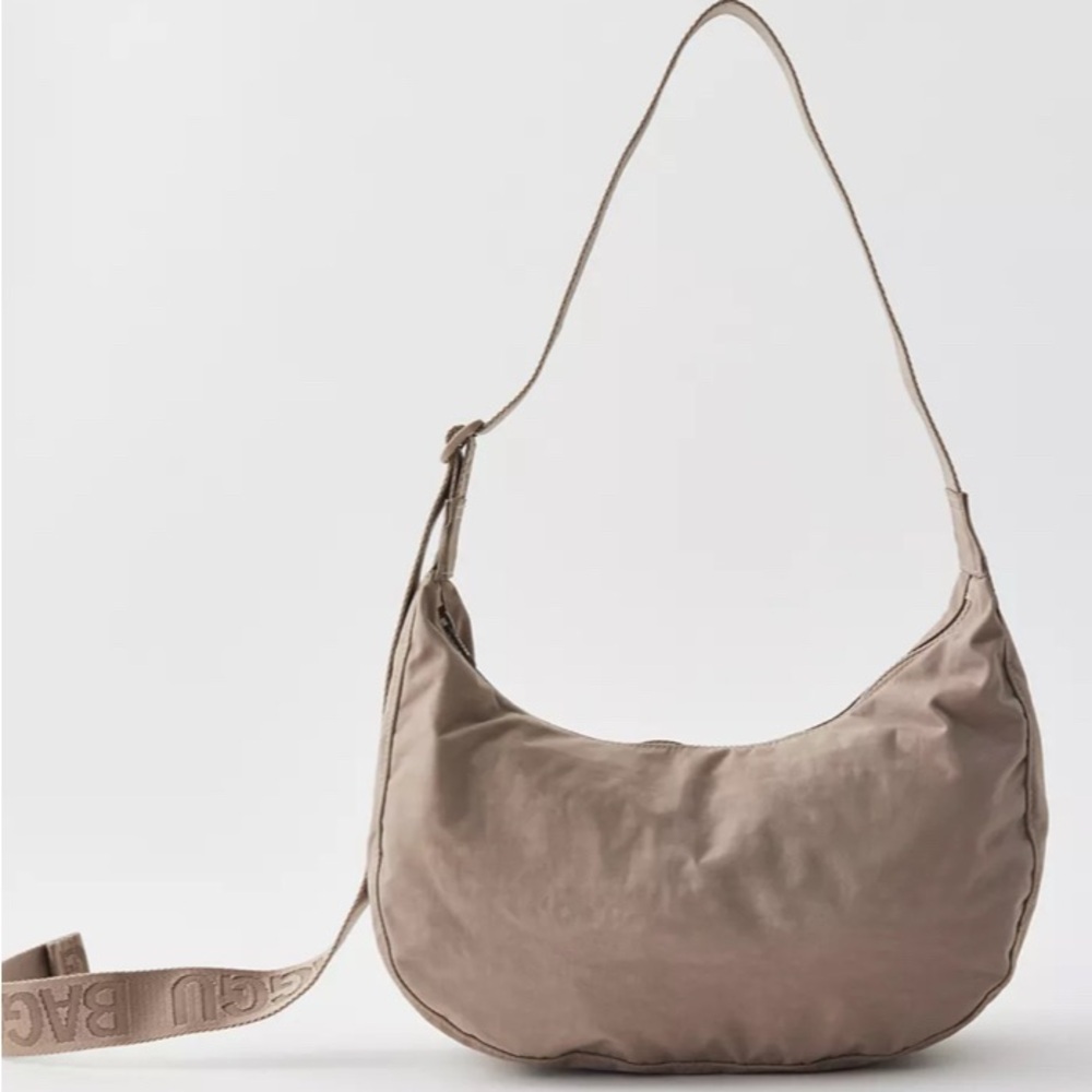 Dove Baggu Medium Crescent Bag